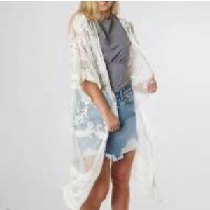 Francesca's Blue Rain lace midi kimona Womens Medium ivory festival feminine 70s
